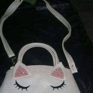 A kitty bag